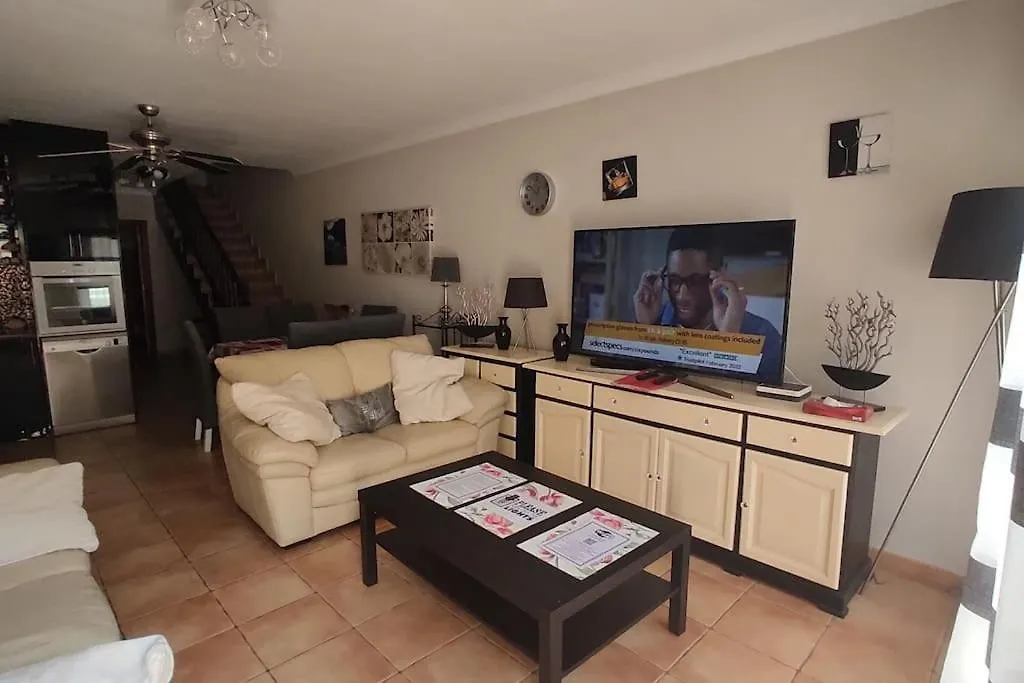 Casa Donn - El Sultan 63 - Luxury 3 Bed Villa With Fast Fibre Internet Corralejo